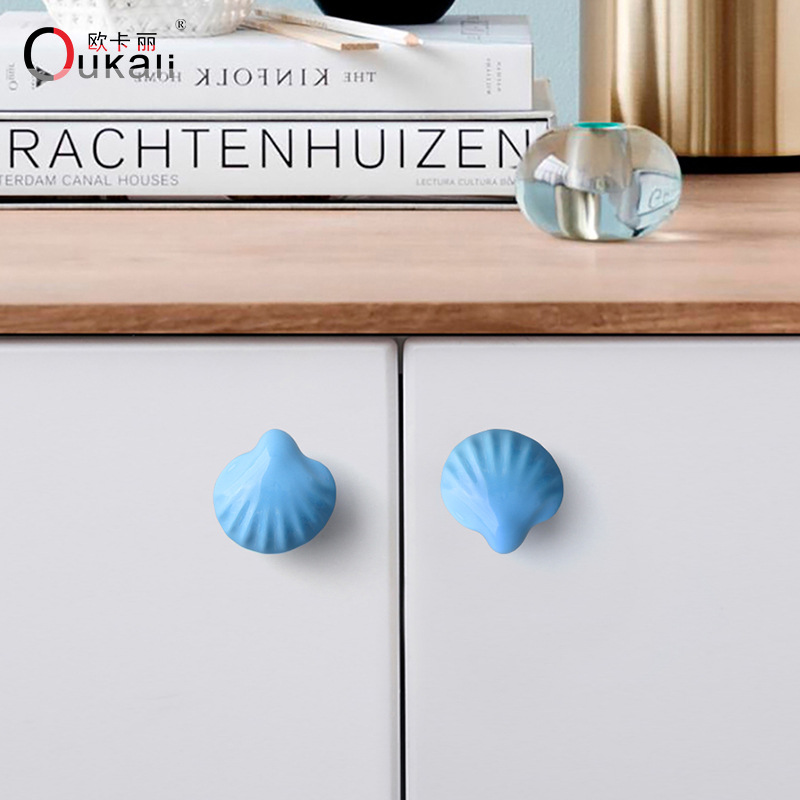 Red, blue and green color cera - Furniture Hardware Trading recension och pris