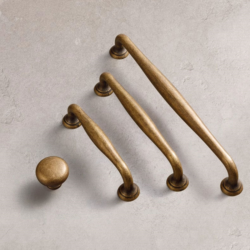 Antique Bronze Wardrobe Door D - Drawer Pull Gold recension och pris